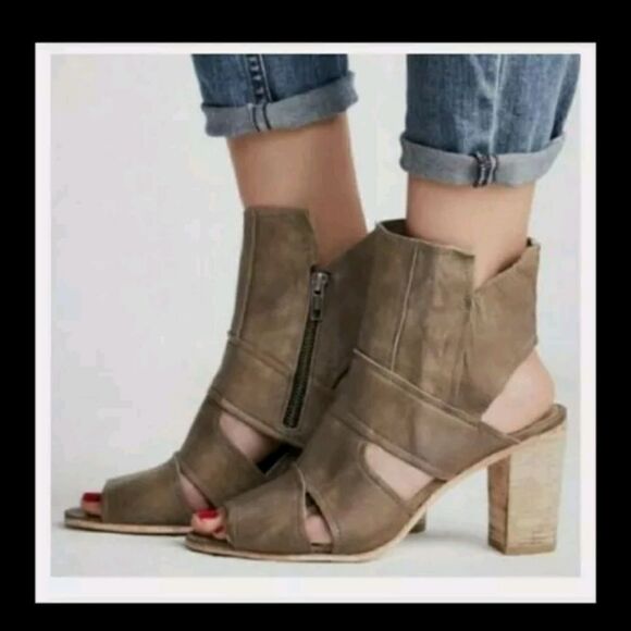 FREE PEOPLE EFFIE BLOCK HEEL TAUPE LEATHER ANKLE BOOTS WOMEN'S EUR 38 US 7.5. - Picture 1 of 12